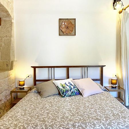 アルベロベッロ Trulli Panoramici Bed & Breakfast 部屋 写真